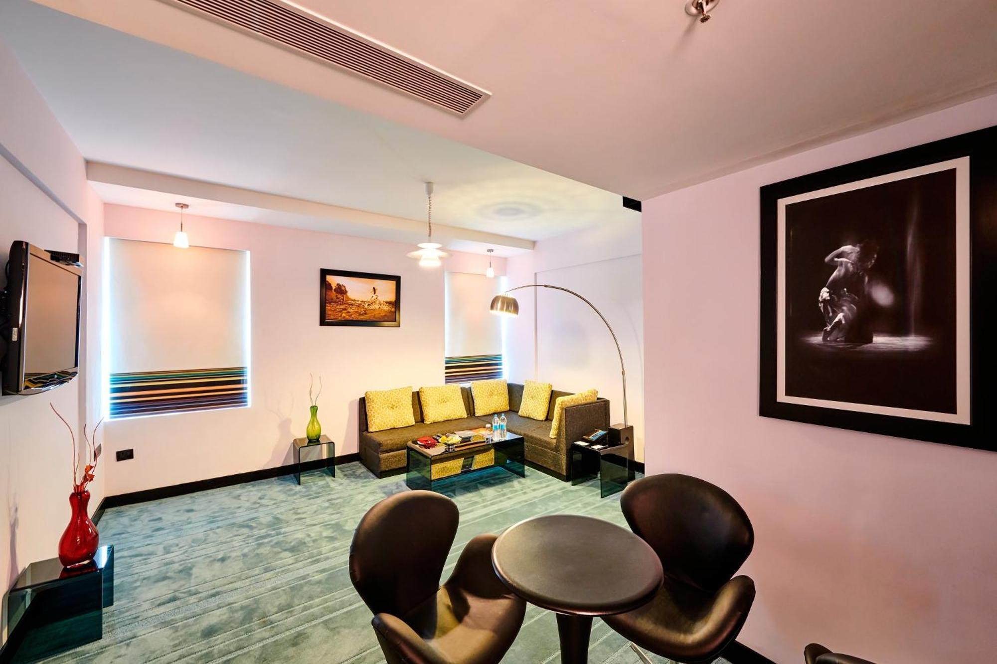 Aloft Bengaluru Whitefield Hotel Exterior photo