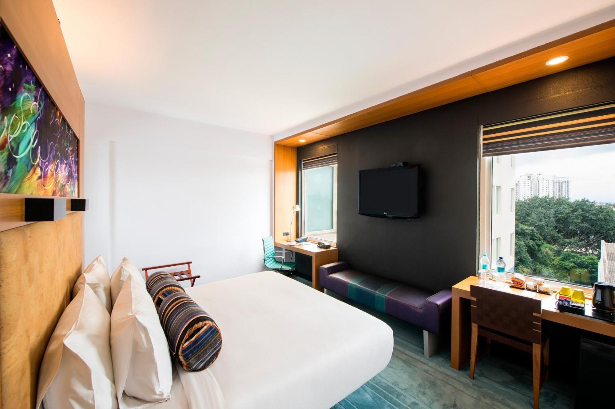 Aloft Bengaluru Whitefield Hotel Exterior photo