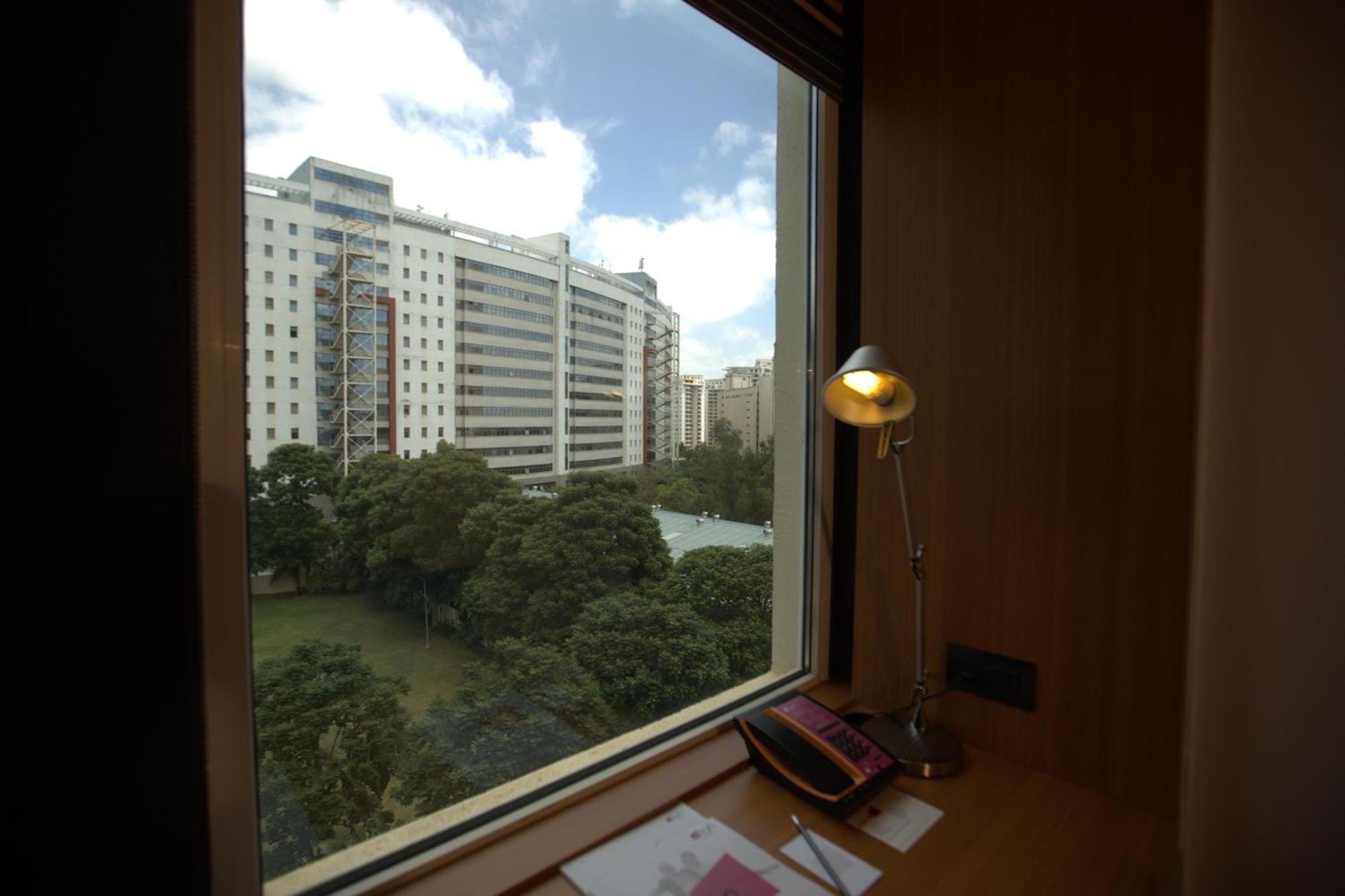 Aloft Bengaluru Whitefield Hotel Exterior photo